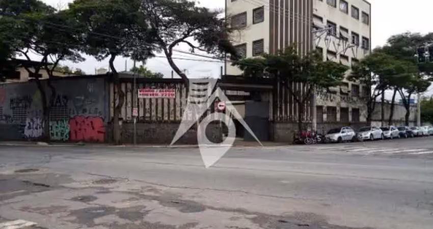 Terreno à venda na Rua Clímaco Barbosa, 673, Cambuci, São Paulo