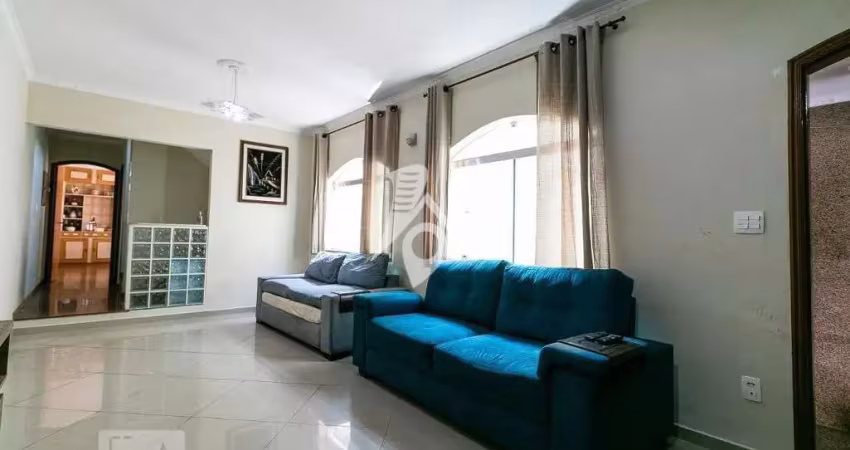 Casa com 5 quartos para alugar na Rua Uruçuca, 250, Vila Antonina, São Paulo