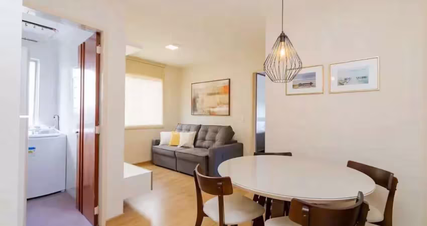Apartamento com 2 quartos para alugar na Avenida Sete de Setembro, 3574, Centro, Curitiba