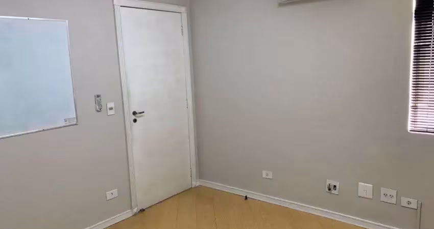 Sala comercial com 9 salas para alugar na Rua João Manoel, 243, São Francisco, Curitiba