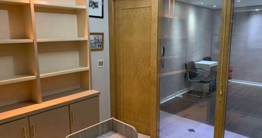 Sala comercial com 9 salas para alugar na Rua João Manoel, 243, São Francisco, Curitiba