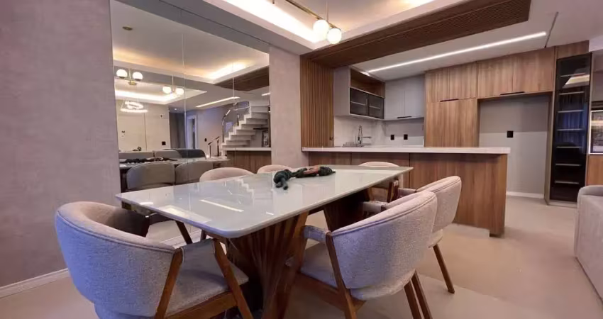 Casa em condomínio fechado com 3 quartos à venda na Avenida Cândido Hartmann, 5118, Santa Felicidade, Curitiba