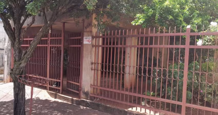 Casa para Venda em Ribeirão Preto, Quintino Facci I, 2 dormitórios, 1 banheiro, 2 vagas