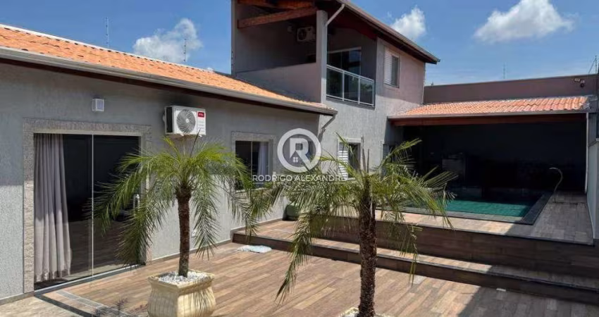 Venha Morar em Itanhaém: Casa com 4 Dormitórios, Piscina e Área Gourmet por R$ 450.000