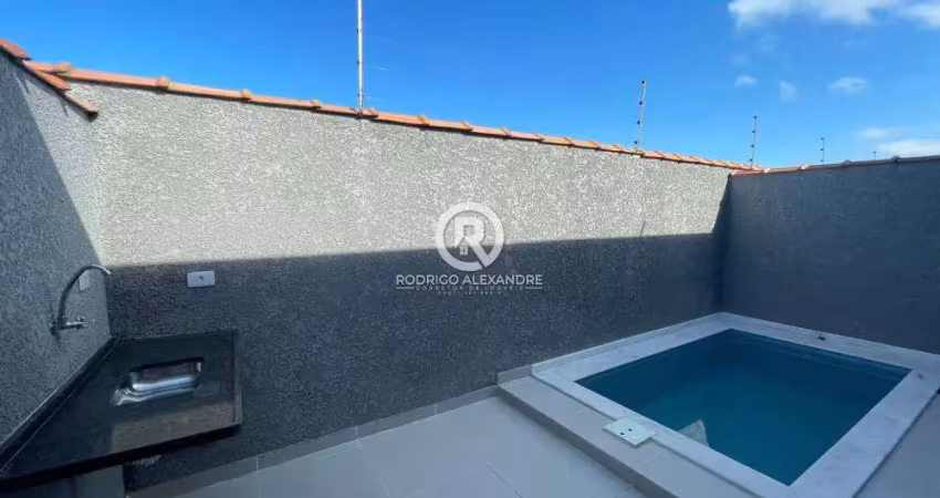 Casa à Venda em Cibratel II - 2 Dormitórios, Garagem para 2 Carros e Quintal - R$ 229.000