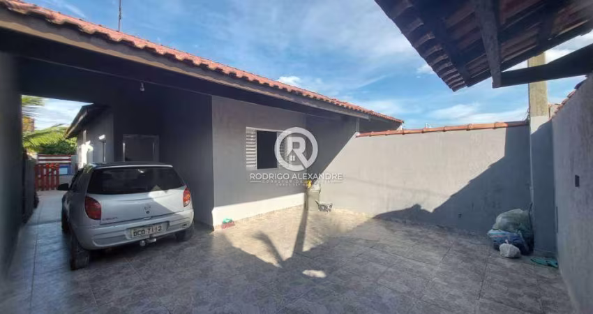 Casa à Venda em Jamaica, Itanhaém - 2 Dormitórios, Piscina e Espaço Gourmet por R$ 280.000!