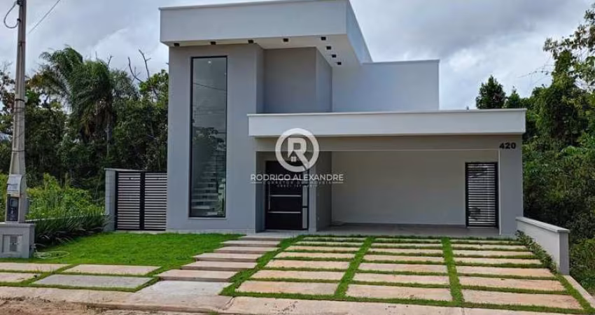 Casa à Venda em Peruíbe - 3 Dormitórios, 2 Suítes, Piscina e Espaço Gourmet - R$ 890.000