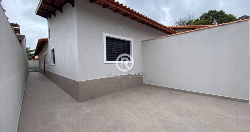 Linda Casa Geminada com Piscina e Área de Lazer em Campos Eliseos - R$ 429.000 à Venda