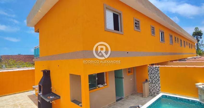 Casa à Venda em Itanhaém - 2 Suítes, Segurança 24h e Área Gourmet por R$ 359.000