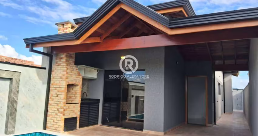 Casa Geminada com Piscina à Venda em Peruíbe - 2 Dormitórios e Área de Lazer Completa por R$ 430.000