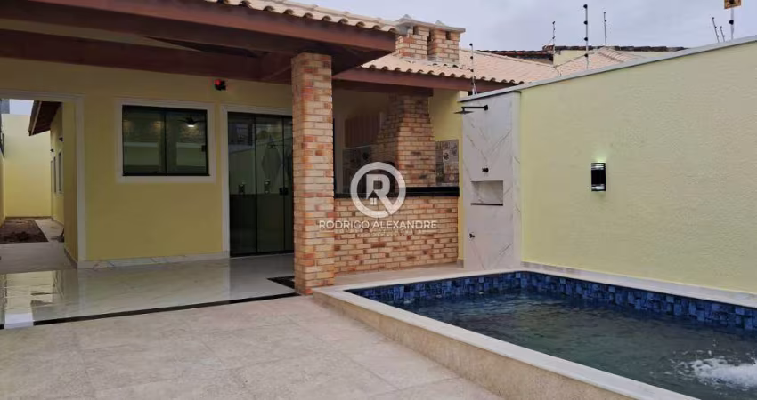Casa à Venda em Peruíbe – 3 Dormitórios, Piscina e Espaço Gourmet por R$ 550.000