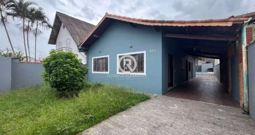 Linda Casa à Venda em Praia dos Sonhos, Itanhaém - 3 Dormitórios, Suíte, Piscina e Garagem para 5 Ca
