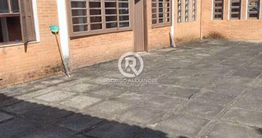 Linda Casa à Venda em Itanhaém - 4 Suítes, Piscina e Espaço Gourmet por R$ 500.000