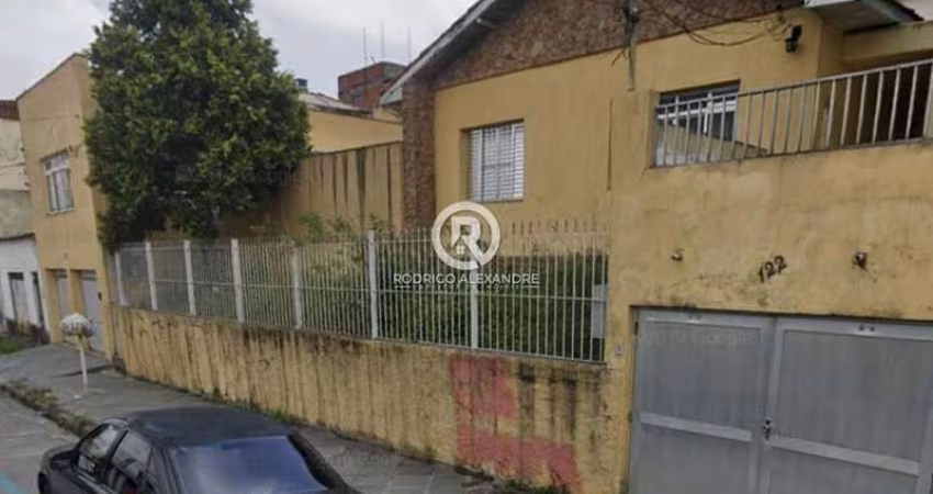 Casa à Venda no Centro de Diadema: 5 Quartos, Piscina e 4 Vagas por R$ 1.300.000