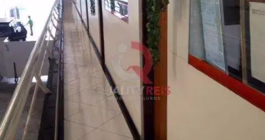 Vendo galpão comercial. otima localização ,a 50 mts da av engenheiro caetano alvares. terreno 10(frente)x45 mts (fundo)cerca de 400 mts area livre e 650 mts area construida. sendo pé direito alto 10 m