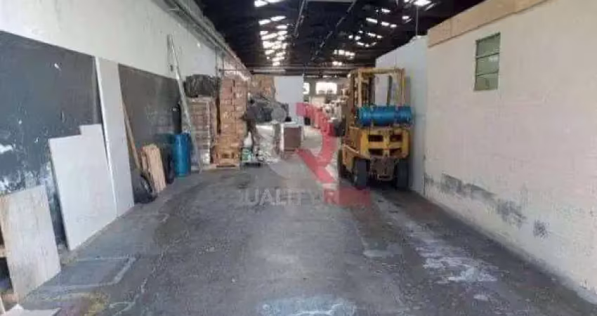 Galpão à venda na mooca- sp  com 520m²(10x52) na mooca, sem colunas, com trifásico e com estrutura montada em drywall com 4 salas para esccritório, 2 copas, 2 refeitórios, 1 vestiário e 4 banheiros. e