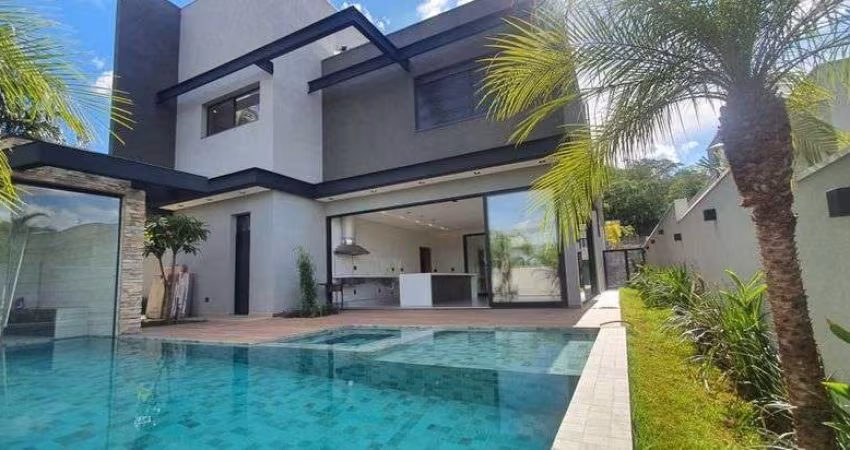 Casa venda possui 417 metros quadrados com 4 quartos