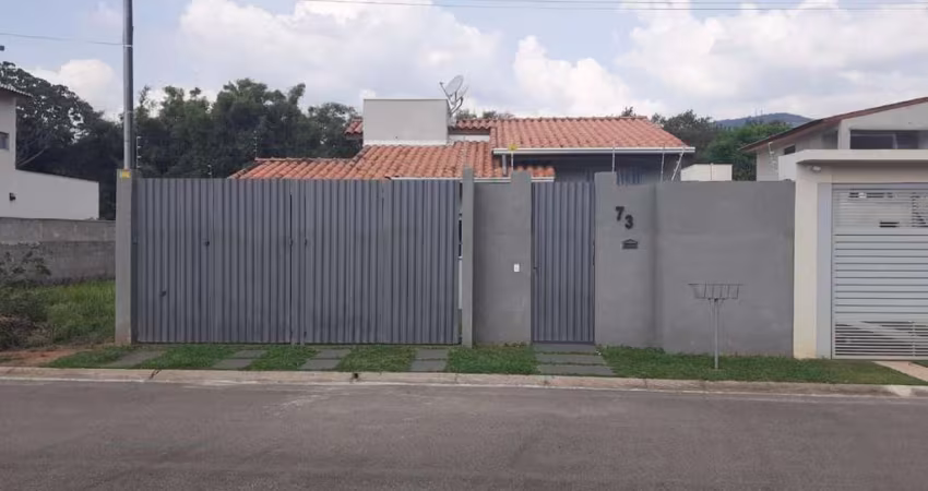 Casa para Venda em Bragança Paulista, Residencial Alvorada, 3 dormitórios, 2 banheiros, 3 vagas