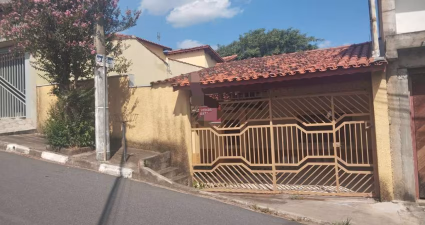 Casa para Venda em Bragança Paulista, Vila Aparecida, 3 dormitórios, 1 suíte, 2 banheiros