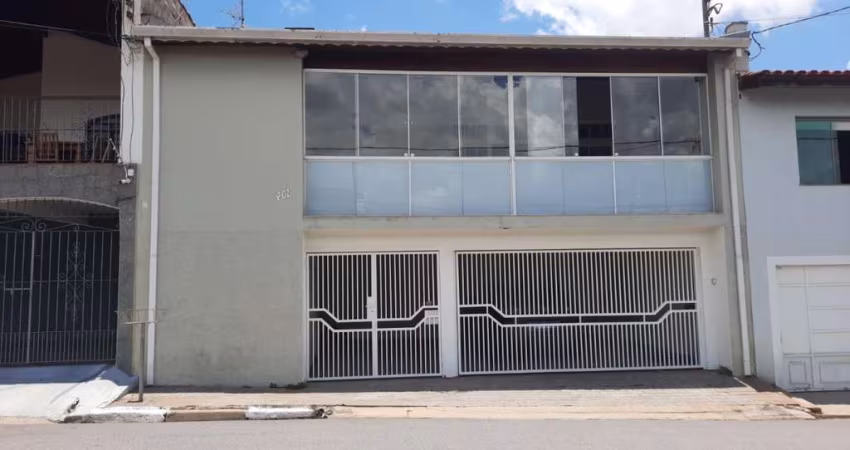Casa para Locação em Bragança Paulista, Jardim Califórnia, 3 dormitórios, 1 suíte, 2 banheiros, 2 vagas
