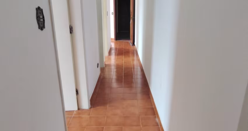 Vila Caiçara, oportunidade, apto 2 dorms, 150 mts do mar