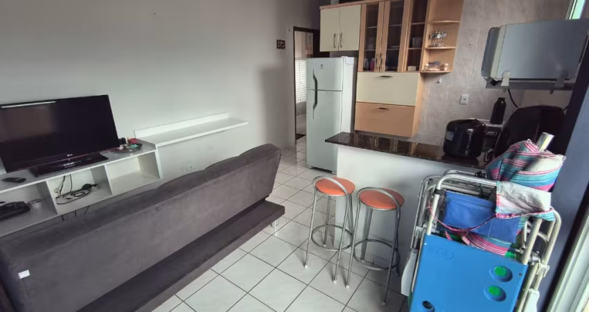 Kit dividida 1 quarto com Elevador e Sacada na Caiçara em Praia Grande - RP652