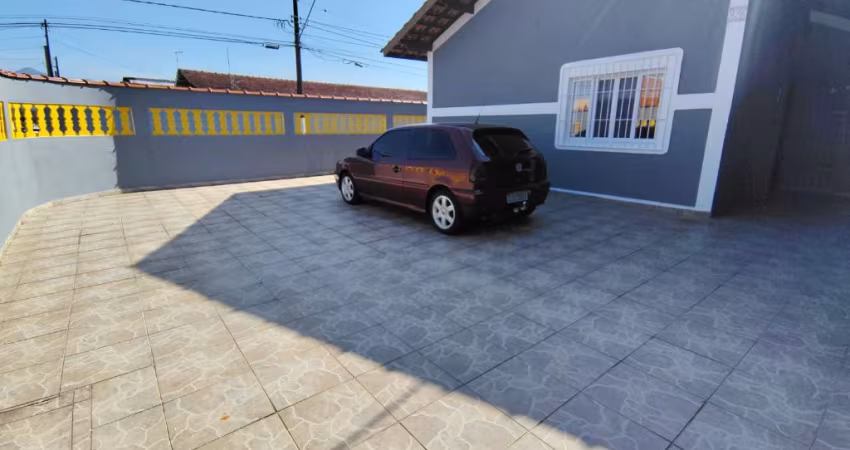 Casa 2 quartos 1 suíte - Amplo quintal - proximo da Praia - Nova Mirim - Praia Grande - SP - RP657