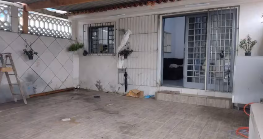 Casa para venda possui 65 metros quadrados com 1 quarto em caiçara - praia grande - sp