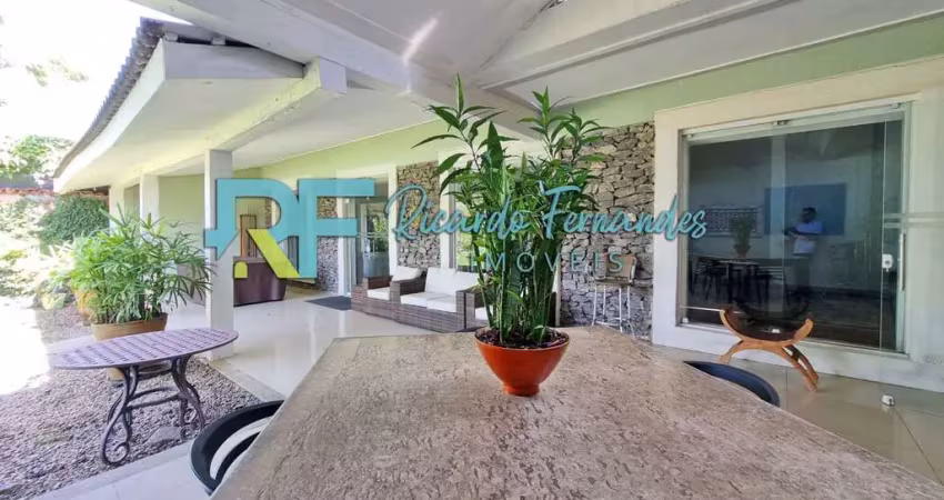 Casa em condomínio fechado com 4 quartos à venda na Barra da Tijuca, Rio de Janeiro 