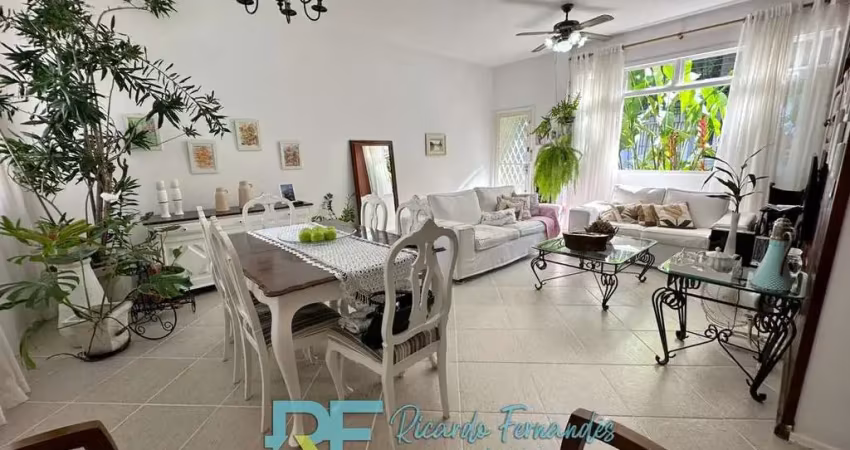 Casa no humaitá em condomínio fechado, portaria 24 horas.