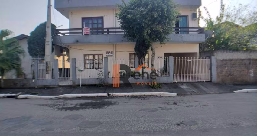 Casa com 6 dormitórios à venda, 265 m² por R$ 3.000.000,00 - Barra - Balneário Camboriú/SC