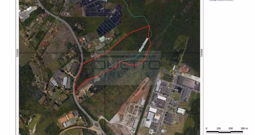 Área/Terreno de 114.900m², plano, à venda em Mogi das Cruzes - SP