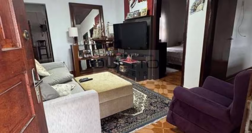 Casa ampla com 02 dormitórios e edícula, à venda no Parque Santana, Mogi das Cruzes - SP