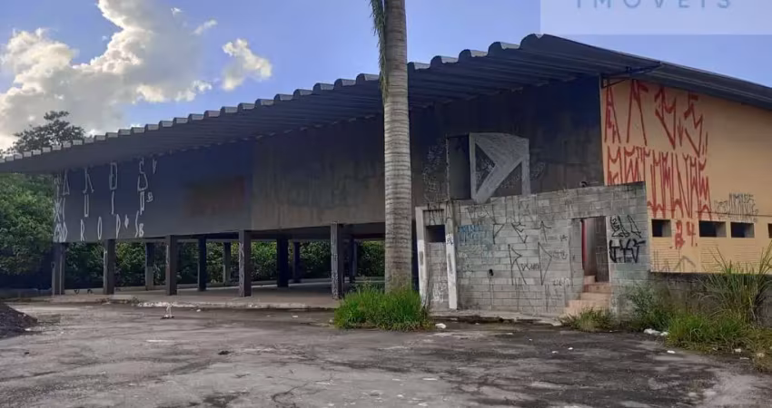 Salão comercial amplo, com excelente terreno, à venda no taboão, mogi das cruzes - sp