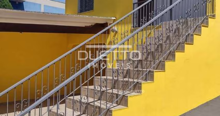 Casa de 03 dormitórios, sendo 01 suíte, à venda na Vila Lavínia, Mogi das Cruzes - SP