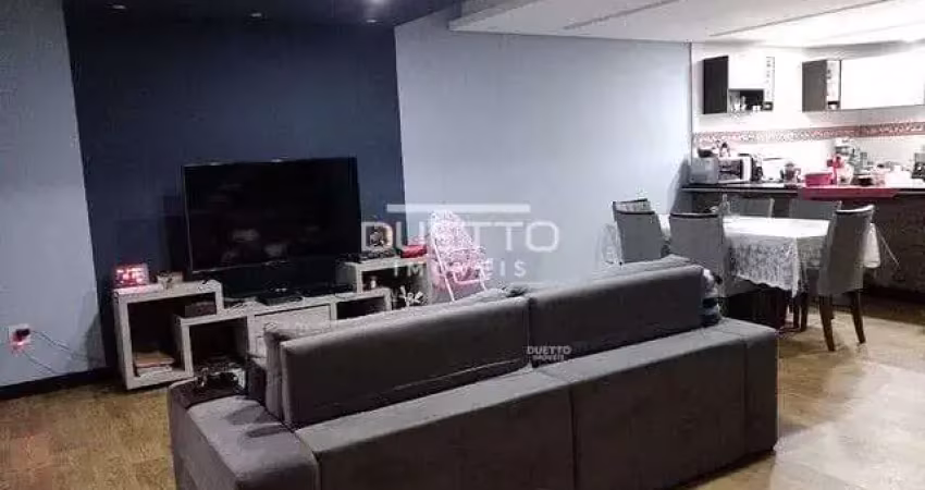 Sobrado de 238m² com 03 suítes, à venda na Villa di Cesar, Mogi das Cruzes - SP