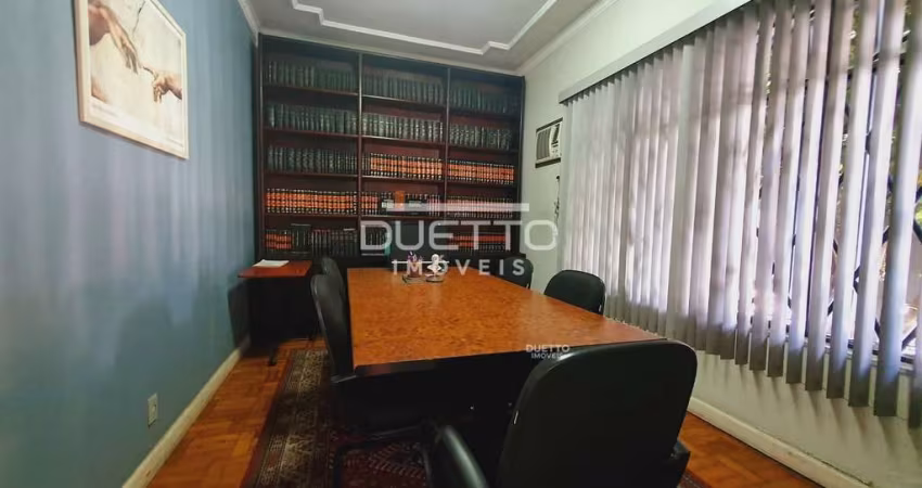 Casa à venda no bairro Centro em Mogi das Cruzes/SP