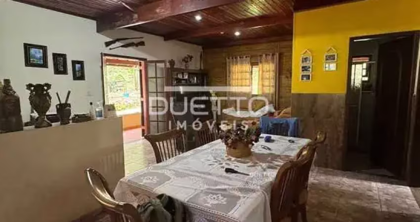 Chácara à venda no bairro Chácaras Vista Alegre em Arujá/SP
