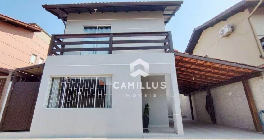 Casa  FINANCIAVEL com 2 dormitórios à venda, 101 m² por R$ 950.000 - Campeche - Florianópolis/SC