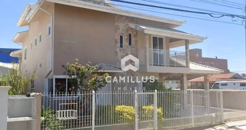 Casa financiável com 3 Suítes à venda, 279 m² por R$ 1.480.000 - Carianos - Florianópolis/SC