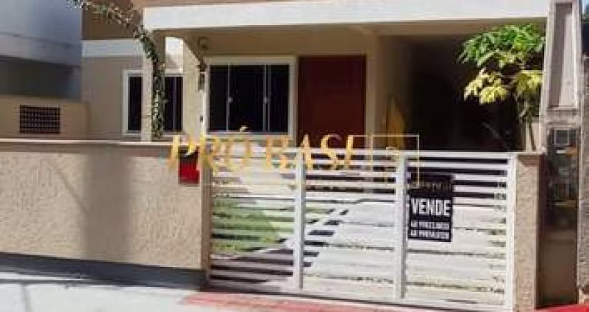 Casa com 3 quartos à venda na Gilberto Gerlach 364, 470, Forquilhas, São José