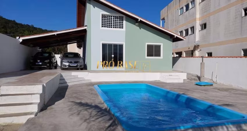 Casa com 2 quartos à venda na Avenida Ceniro Luiz Ribeiro Martins, 1, Forquilhas, São José