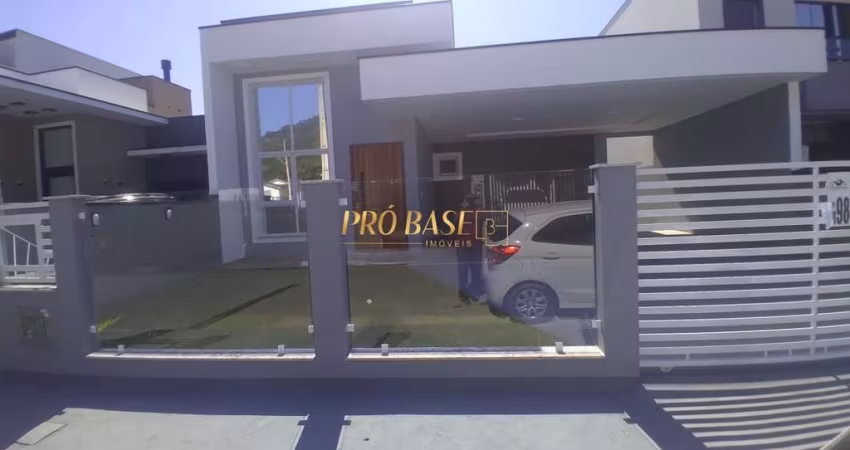 Casa com 3 quartos à venda na Rua Claudio Capistrano Lima de Oliveira, 46, Forquilhas, São José