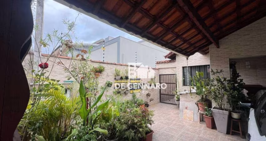 Casa com 5 dormitórios à venda, 250 m² por R$ 1.800.000,00 - Canto do Forte - Praia Grande/SP