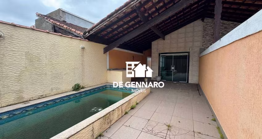 Praia Grande, Guilhermina. Casa com 3 dormitórios, 1 suíte, piscina