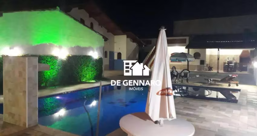 Maravilhosa casa em itanhaém,com piscina e 3 quartos com muito espaço e conforto