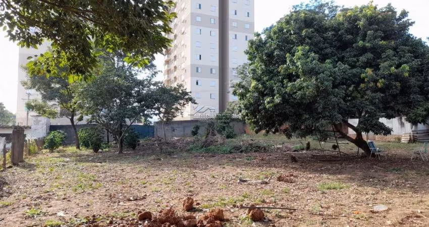 Terreno à venda na Adriano Martinho Barbosa, 35, Jardim Girassol, Hortolândia