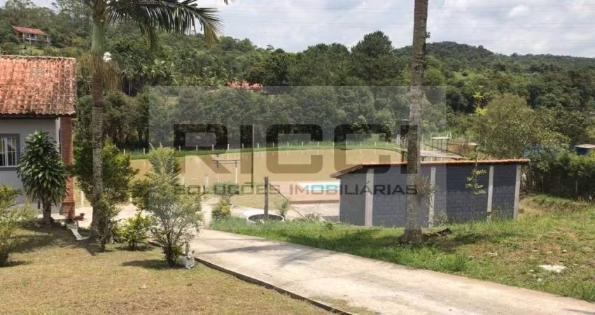 Chácara com 3 dormitórios à venda, 5890 m² - Centro - Mogi das Cruzes/SP