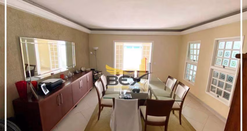 Casa de 3 dormitórios, com 1 suíte e 262 m² em Residencial 10 - Alphaville - Santana de Parnaíba/ SP