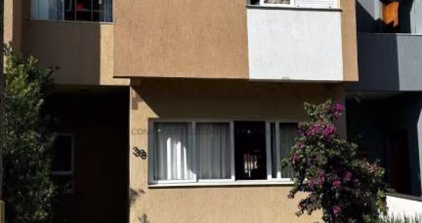 Casa 03 dormitórios no condominio verdes campos